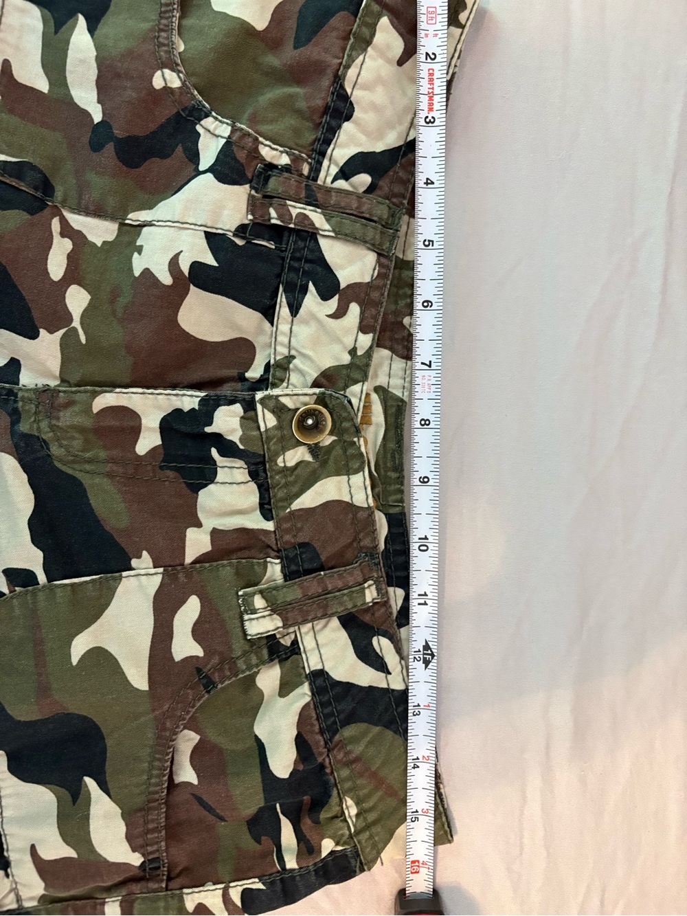 Dollhouse Camo Cargo Mini Shorts Size 9 Y2K Low Rise Army Print - Picture 6 of 9